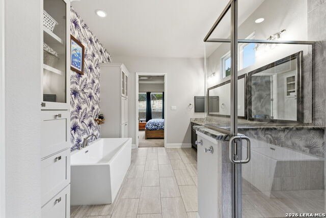 Image 28 of 79 For 4111 Andito  