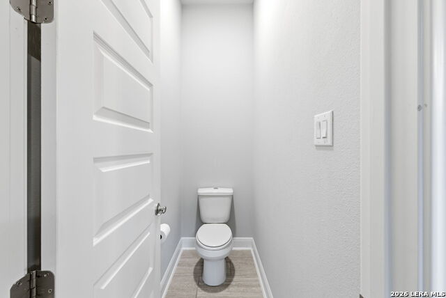 Image 29 of 79 For 4111 Andito  