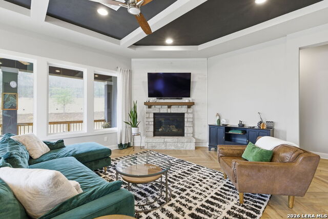 Image 36 of 79 For 4111 Andito  