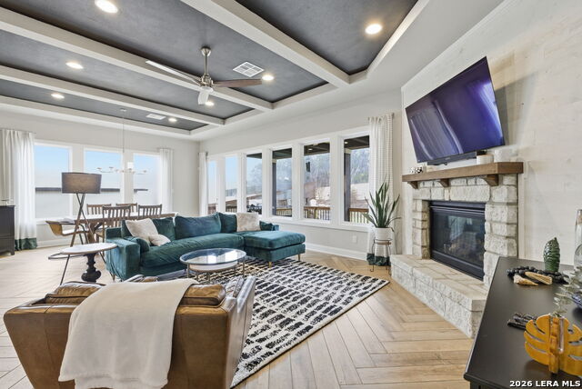 Image 37 of 79 For 4111 Andito  