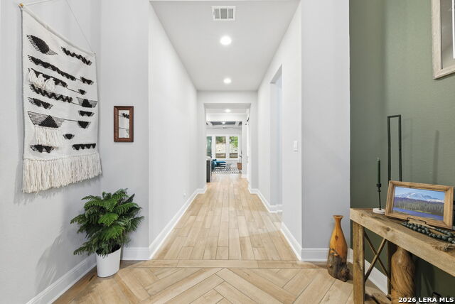 Image 6 of 79 For 4111 Andito  