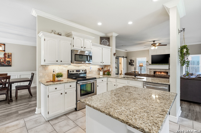 Image 10 of 39 For 13314 Galicia