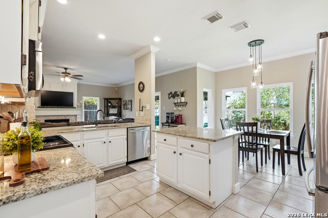 Image 13 of 39 For 13314 Galicia