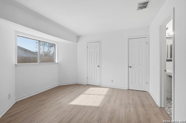 Image 21 of 30 For 9835 Spruce Ridge Dr