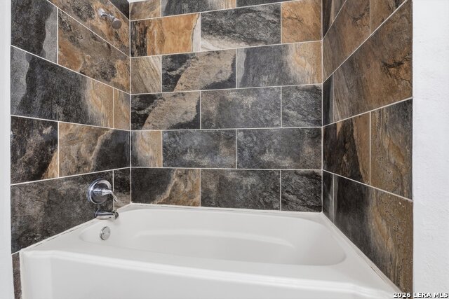 Image 25 of 30 For 9835 Spruce Ridge Dr