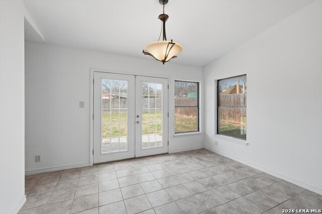 Image 7 of 30 For 9835 Spruce Ridge Dr