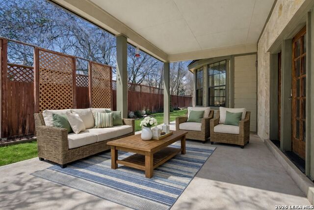 Image 12 of 35 For 250 English Oaks Circle