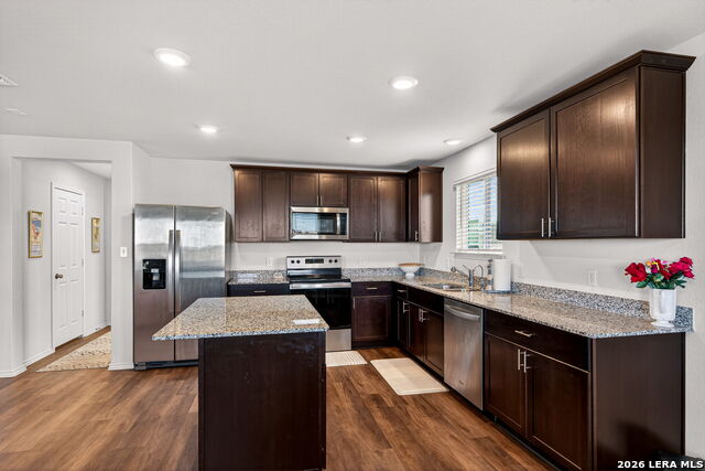 Image 12 of 31 For 4037 Bermuda Ln