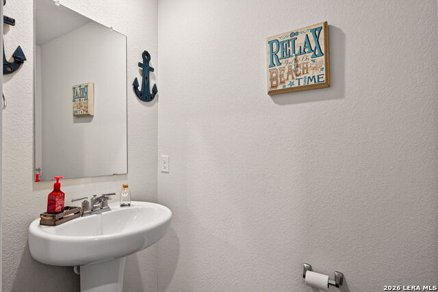 Image 16 of 31 For 4037 Bermuda Ln