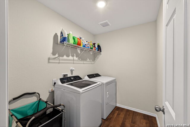 Image 26 of 31 For 4037 Bermuda Ln