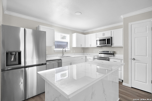 Image 12 of 39 For 11002 Moonlit Cyn