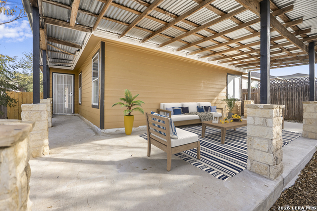 Image 25 of 39 For 11002 Moonlit Cyn