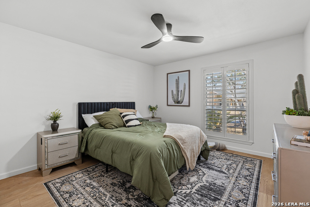 Image 22 of 31 For 15114 Oakmere