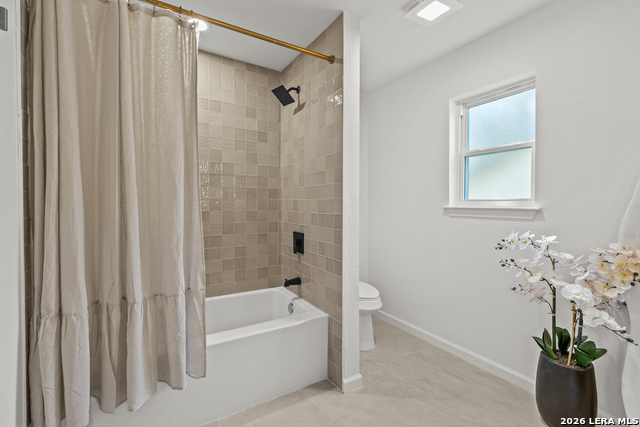 Image 24 of 31 For 15114 Oakmere