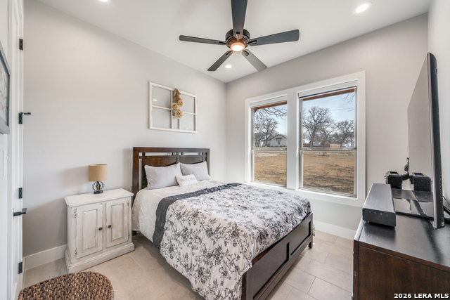 Image 17 of 30 For 113 Hondo Vista