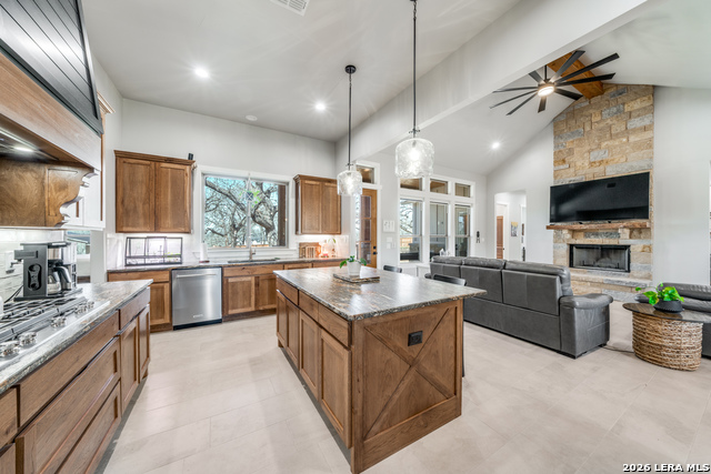 Image 7 of 30 For 113 Hondo Vista