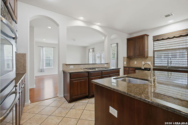 Image 23 of 49 For 140 Brookshire