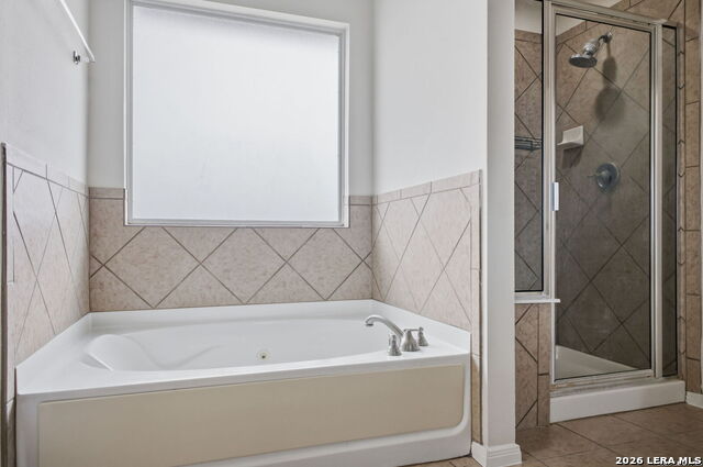 Image 33 of 49 For 140 Brookshire