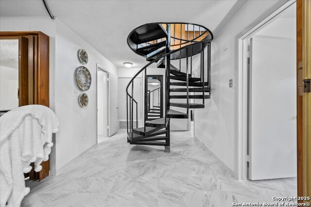 Image 15 of 76 For 4250 Tanglewood Trl