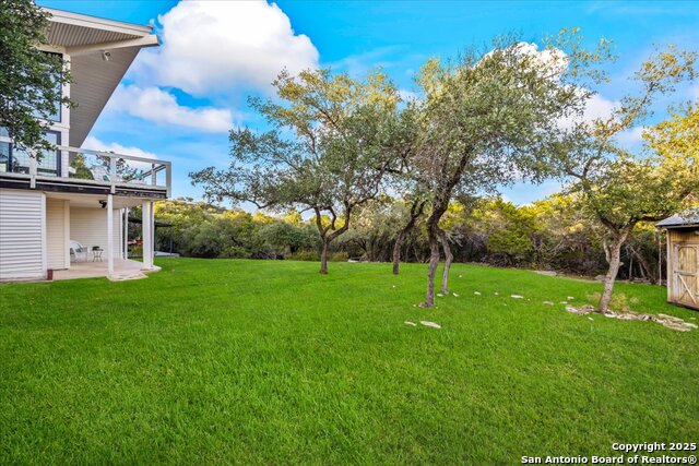 Image 32 of 76 For 4250 Tanglewood Trl