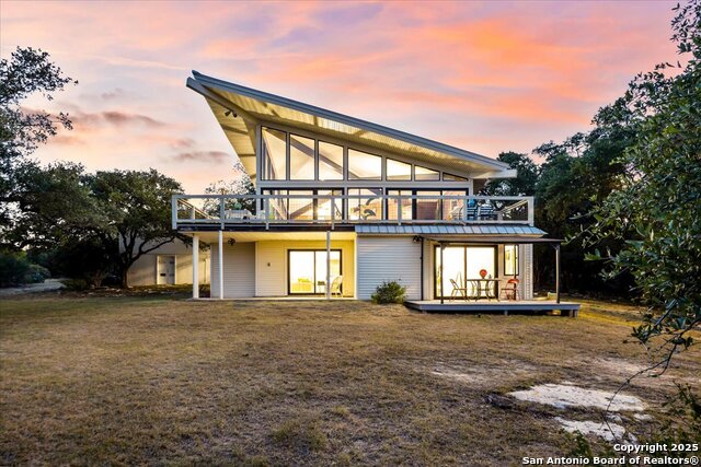 Image 34 of 76 For 4250 Tanglewood Trl