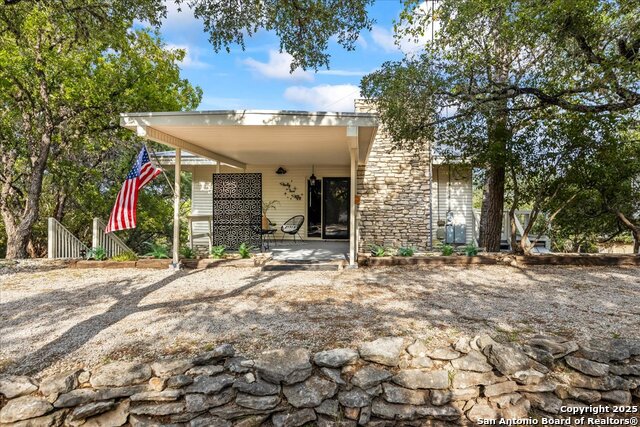 Image 35 of 76 For 4250 Tanglewood Trl