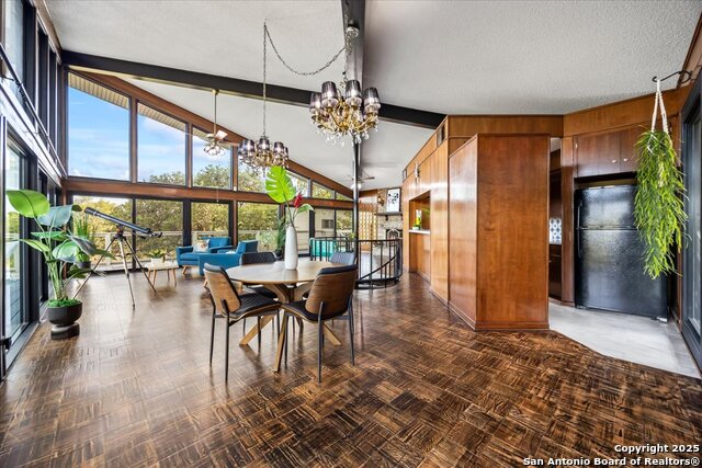 Image 36 of 76 For 4250 Tanglewood Trl