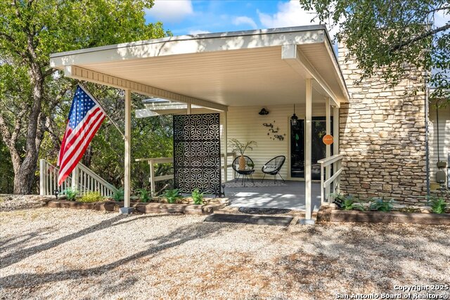 Image 39 of 76 For 4250 Tanglewood Trl