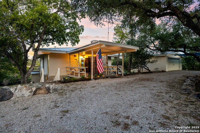 Image 67 of 76 For 4250 Tanglewood Trl