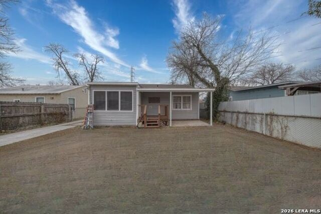 Image 15 of 16 For 442 Ward  