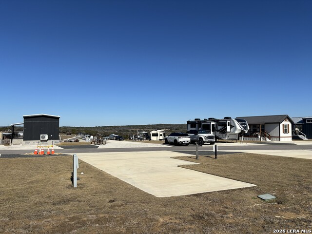 Image 4 of 17 For 5386 Ranch Road 1376 #141