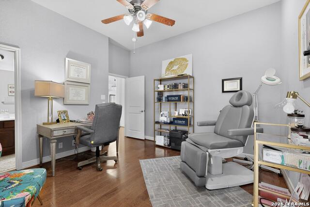 Image 33 of 47 For 21702 Eden Rose