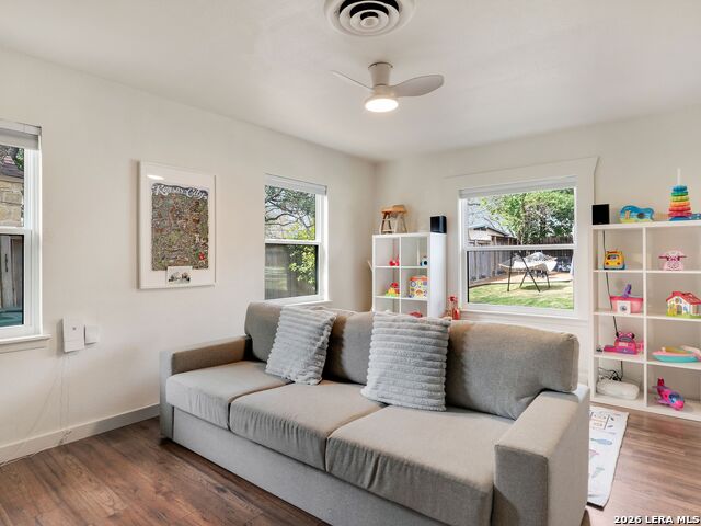 Image 27 of 36 For 115 Verdant Street