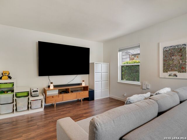 Image 28 of 36 For 115 Verdant Street