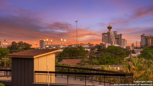 Image 43 of 43 For 727 Park Avenue E