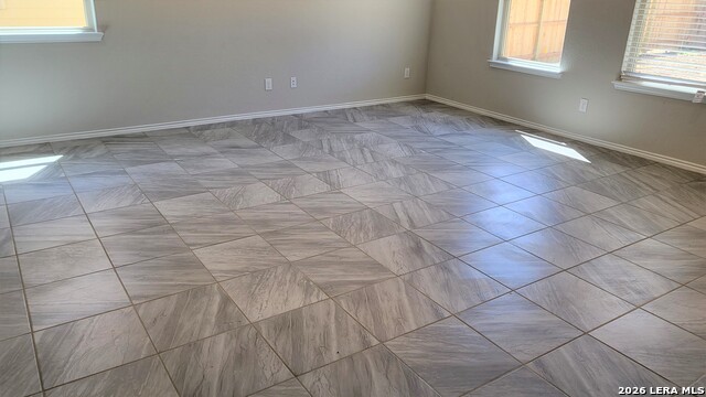 Image 8 of 34 For 2440 Ayers Dr