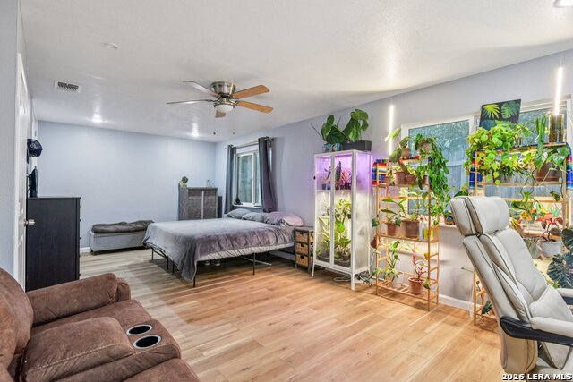 Image 17 of 32 For 6267 Apple Valley