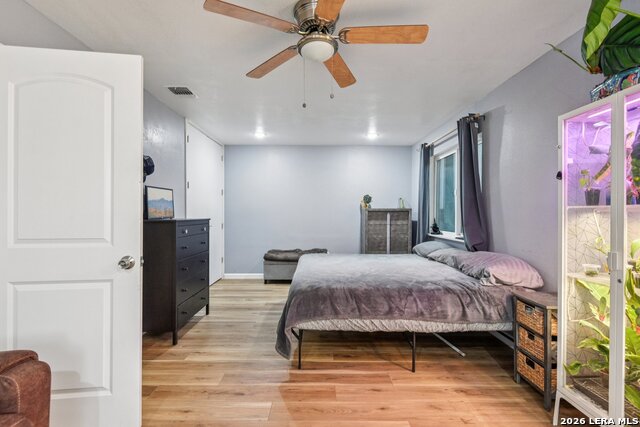 Image 19 of 32 For 6267 Apple Valley