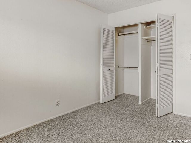 Listing photo id 16 for 9714 Bay View Dr