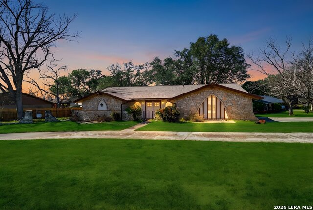 Details for 1407 Hospital Blvd, Floresville, TX 78114