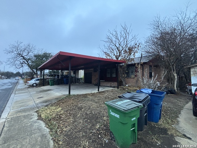 Image 2 of 8 For 2223 Hays  