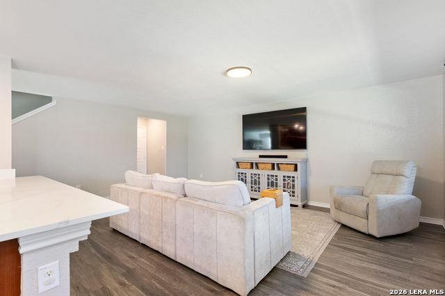 Image 13 of 41 For 7814 Blackhawk Pass