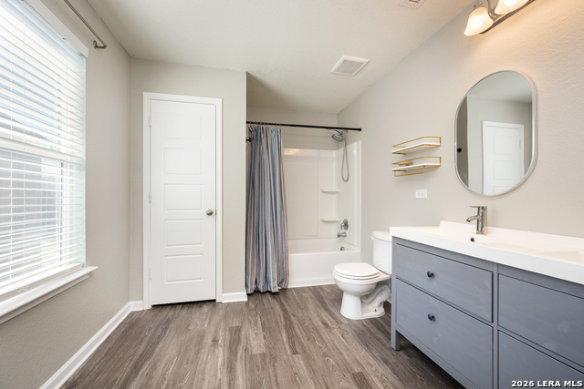 Image 22 of 41 For 7814 Blackhawk Pass