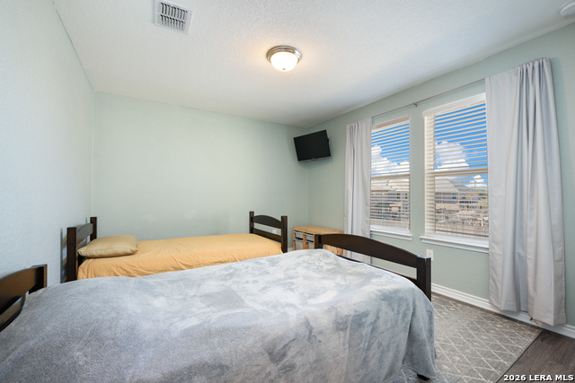 Image 29 of 41 For 7814 Blackhawk Pass