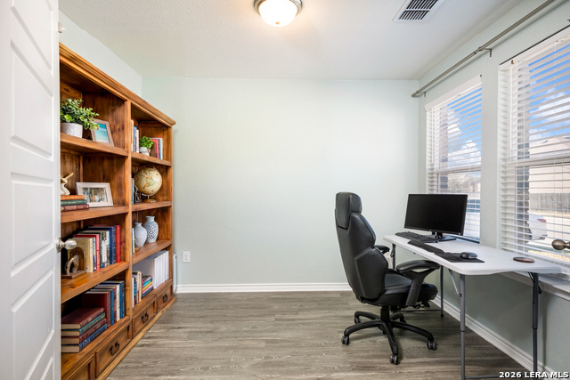 Image 5 of 41 For 7814 Blackhawk Pass