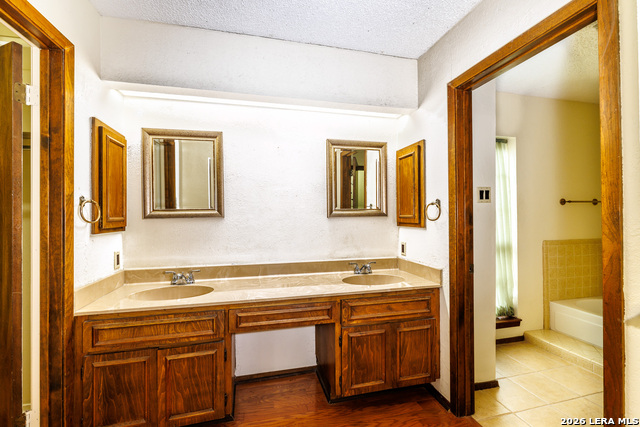 Image 23 of 51 For 209 Coventry Ln.