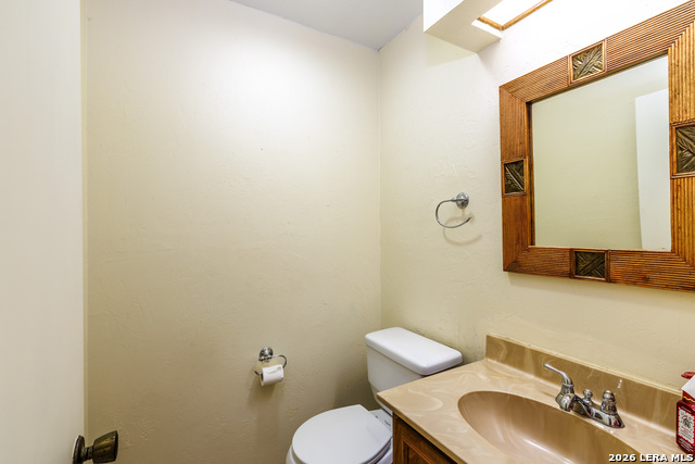 Image 27 of 51 For 209 Coventry Ln.