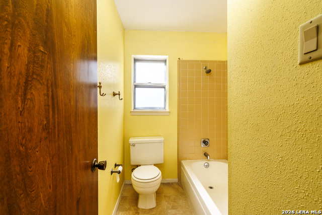 Image 41 of 51 For 209 Coventry Ln.