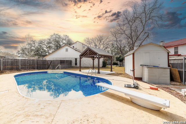 Image 5 of 51 For 209 Coventry Ln.