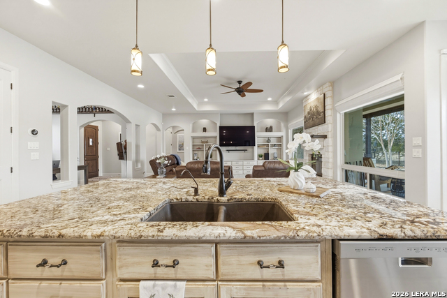 Image 15 of 62 For 115 Eli Chandler E